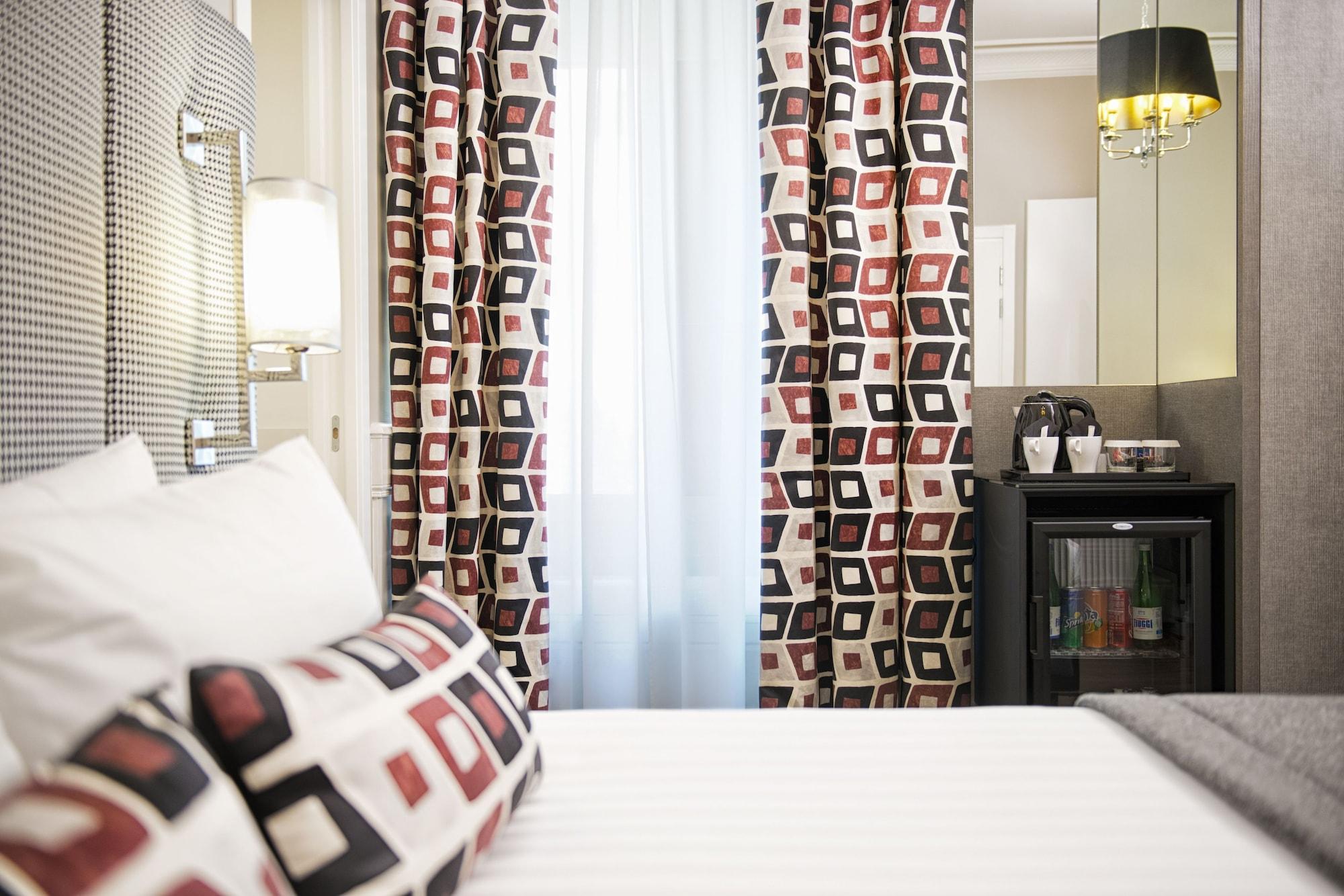 The Independent Suites Rome Exterior photo