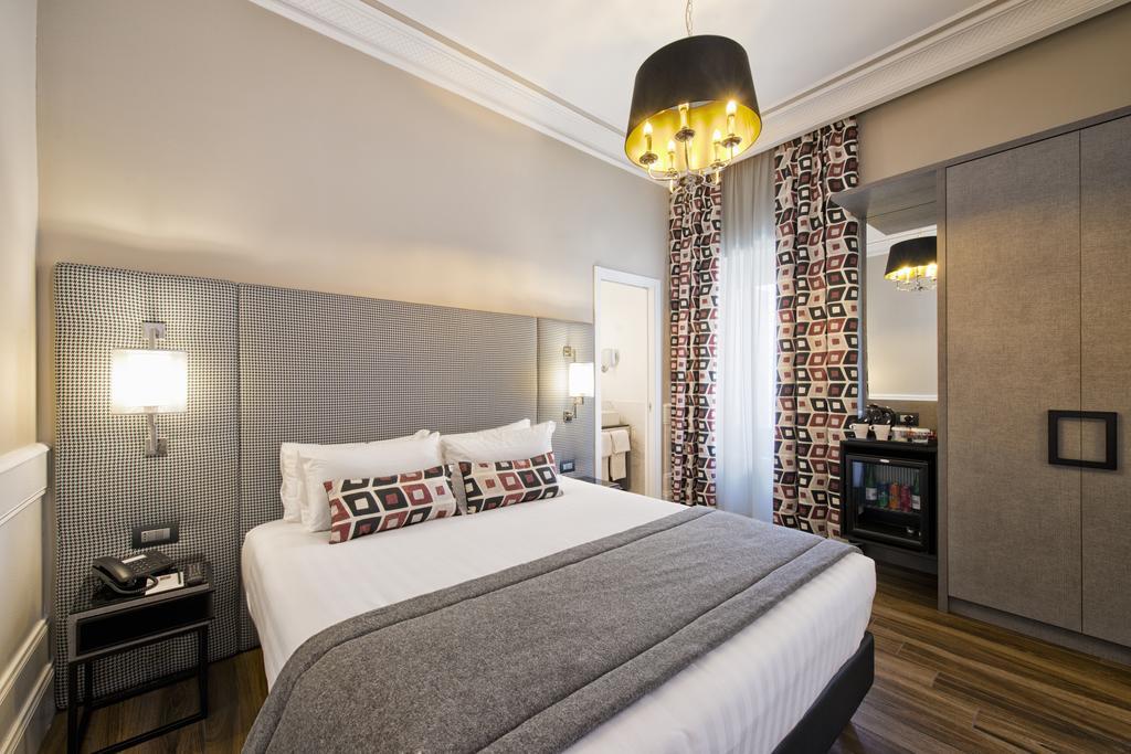 The Independent Suites Rome Room photo