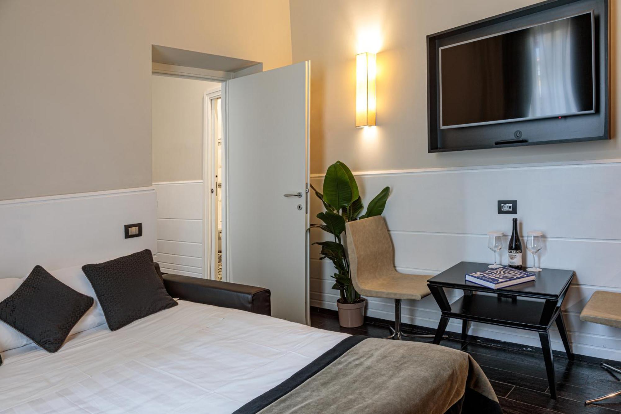 The Independent Suites Rome Exterior photo