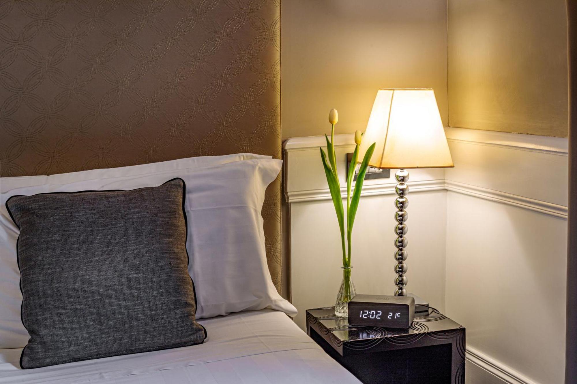 The Independent Suites Rome Exterior photo